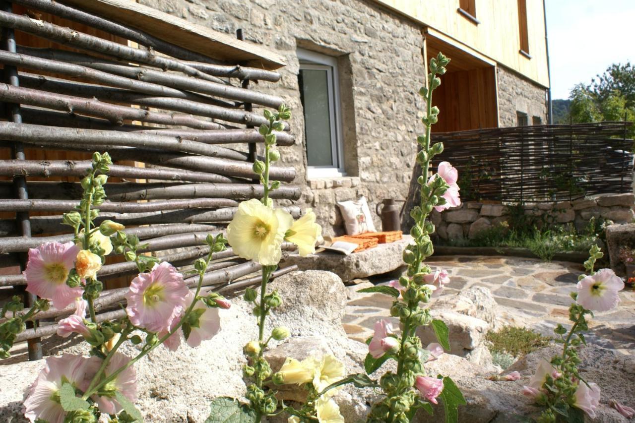 Gites La Boletiere Saint-Etienne-du-Valdonnez Exterior photo